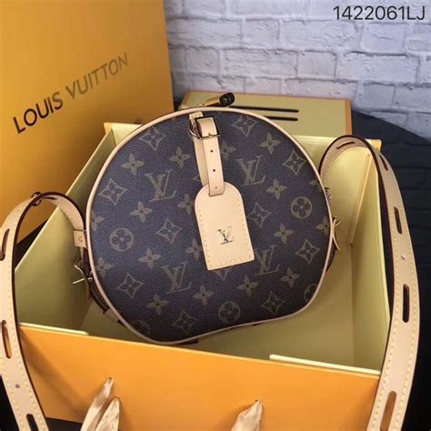 boite chapeau souple pm louis vuitton|Louis Vuitton round purse.